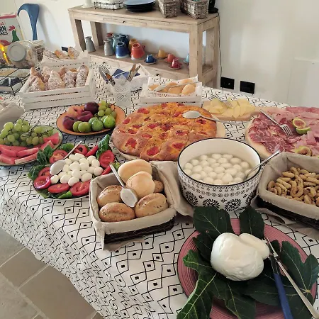 Aminua Residenza Di Charme Bed & Breakfast 3*